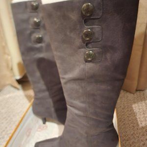 Bella Vita Grey Boutique II Zipper Boots With Kitten Heel 9 1/2 W